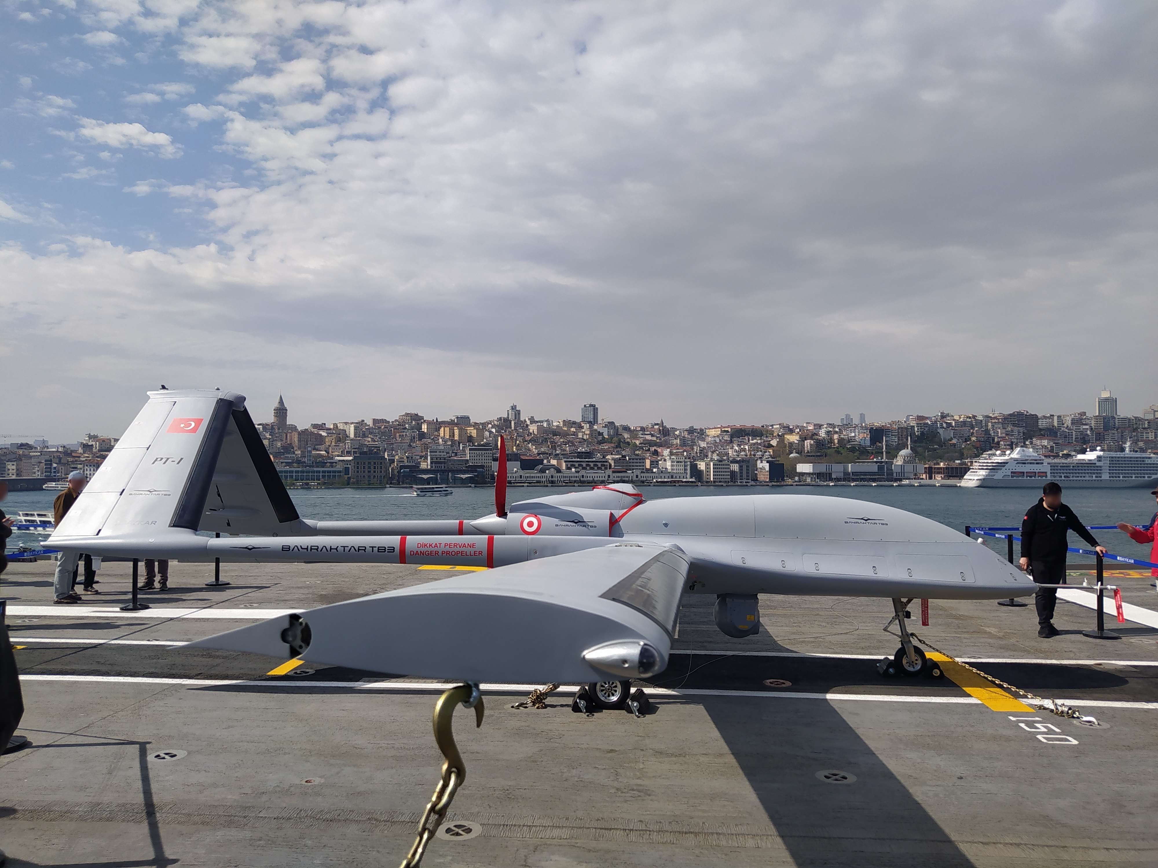 El dron turco Bayraktar TB3 ha realizado su vuelo inaugural El dron turco Bayraktar TB3 ha realizado su vuelo inaugural