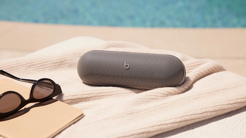Kim Kardashian y Apple han presentado el altavoz inalámbrico Beats Pill en dos nuevos colores-3 Kim Kardashian y Apple han presentado el altavoz inalámbrico Beats Pill en dos nuevos colores-3