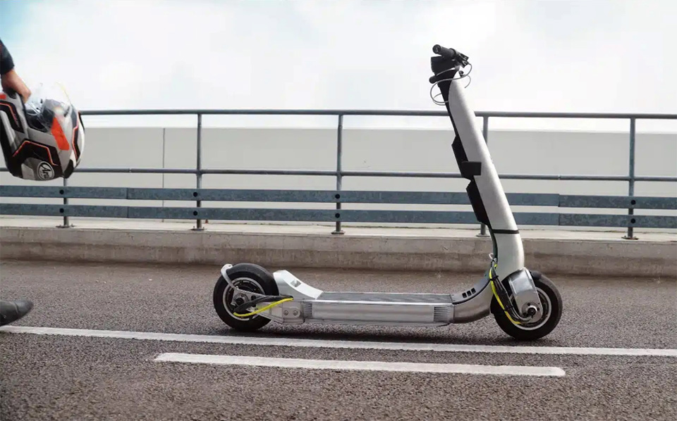 Bo Turbo patinete eléctrico en prueba