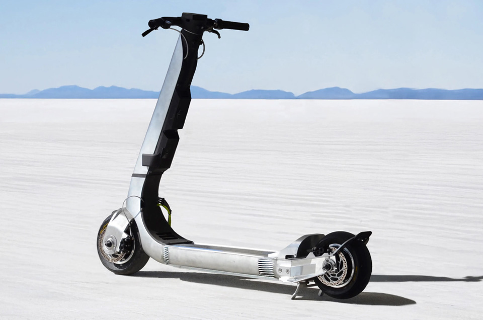 Bo Turbo patinete eléctrico en acción