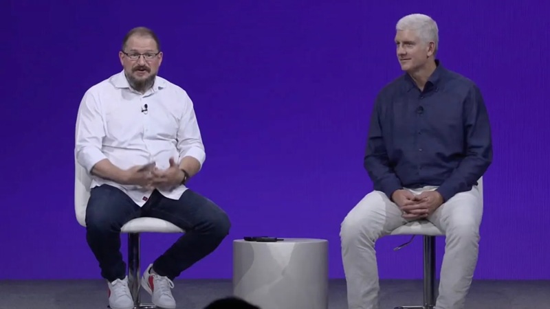 Rick Osterloh y Cristiano Amon en la Snapdragon Summit