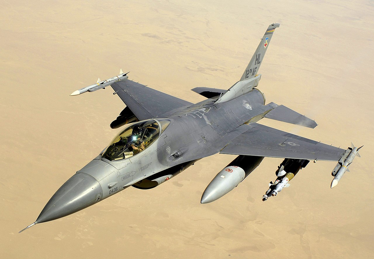 F-16 Avión de combate F-16