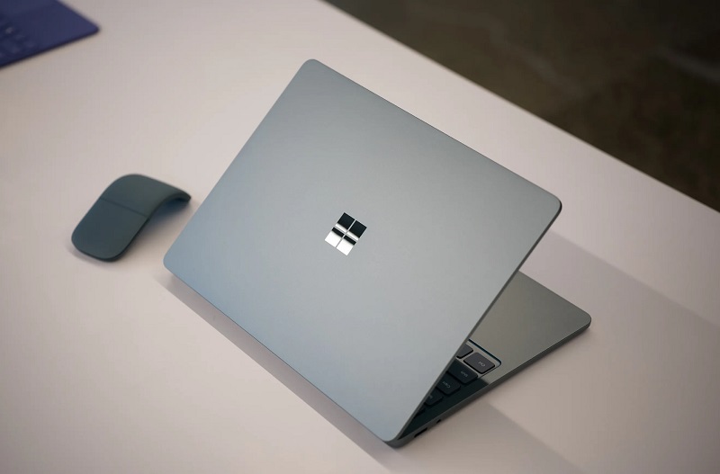 Imagen del Surface Laptop 13 en diferentes colores Imagen del Surface Laptop 13 en diferentes colores