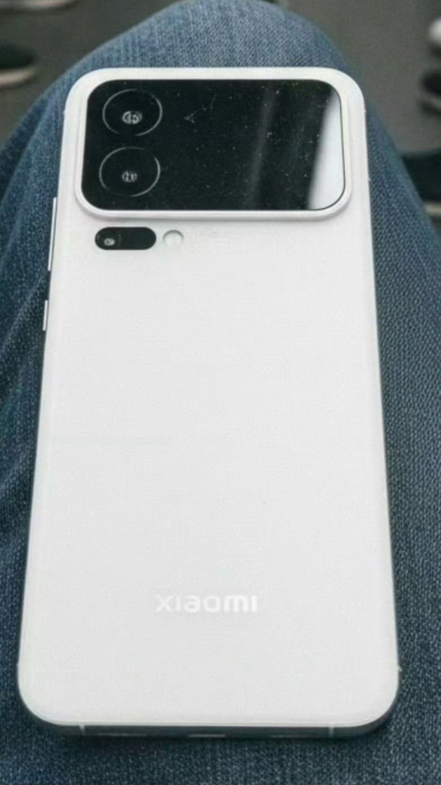 Han aparecido en la web fotos de alta calidad del Xiaomi 16 Pro Max - ¿regresará la segunda pantalla?-2 Xiaomi 16 Pro Max camera