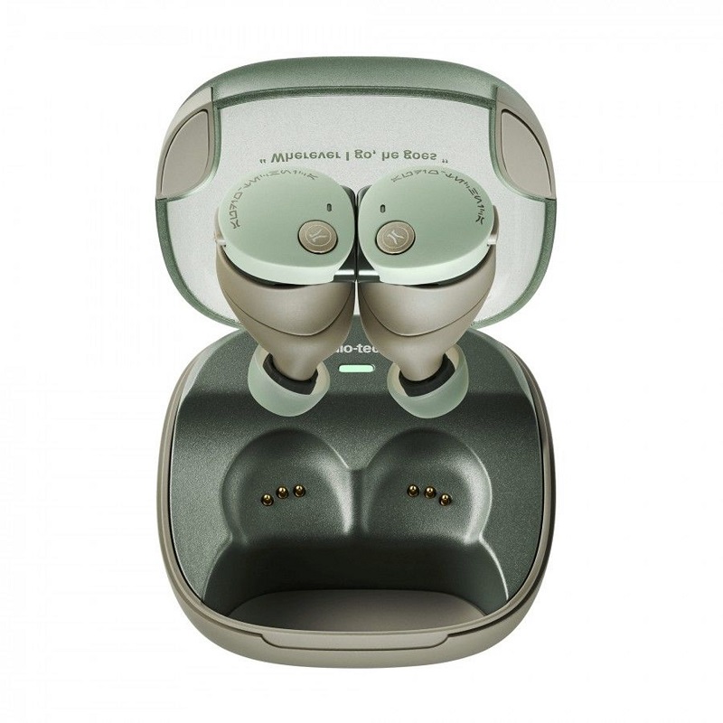 Auriculares "Grogou" con tinte verde. Auriculares "Grogou" con tinte verde.