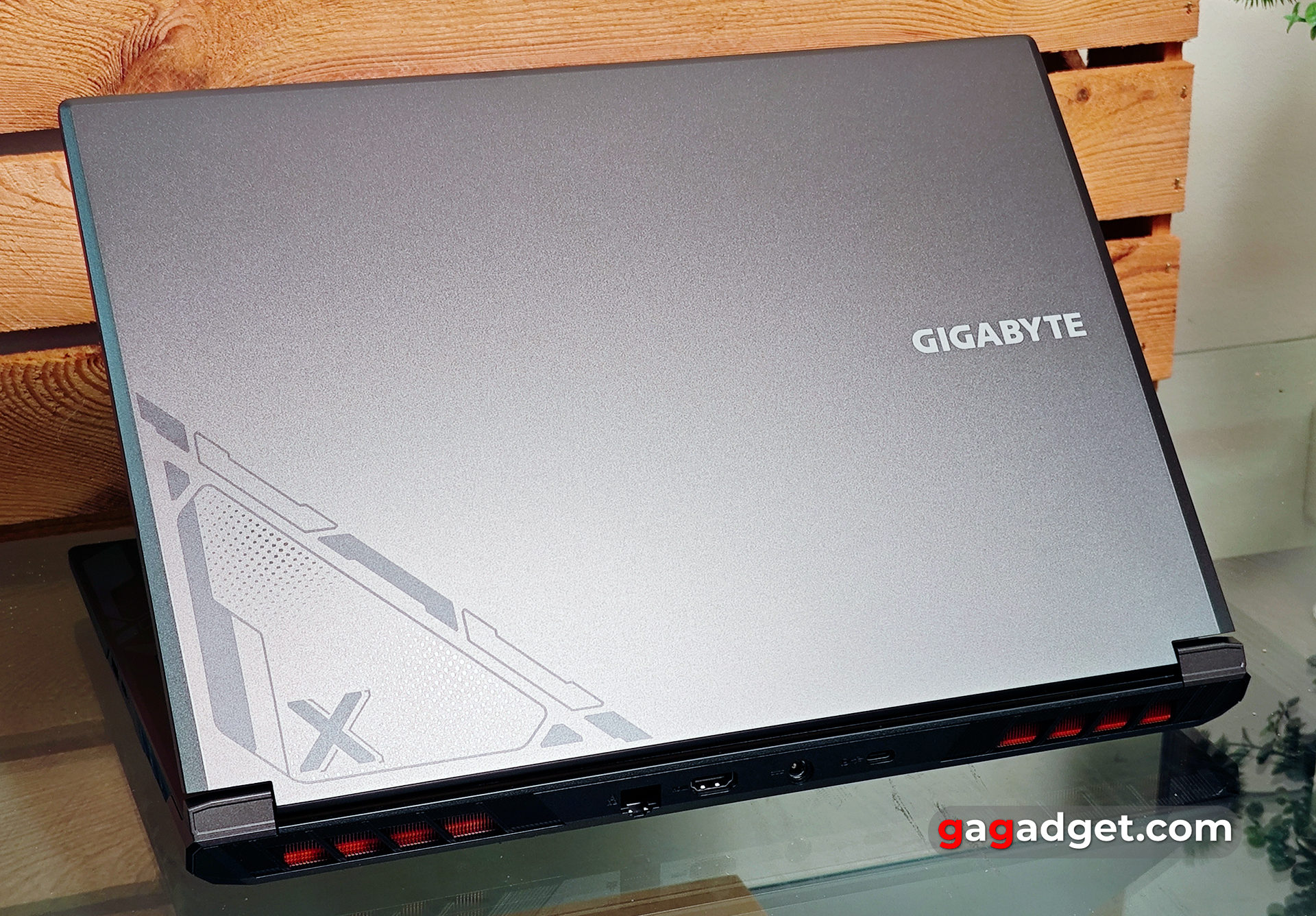 Огляд Gigabyte G6X 9KG (2024) Огляд Gigabyte G6X 9KG (2024)