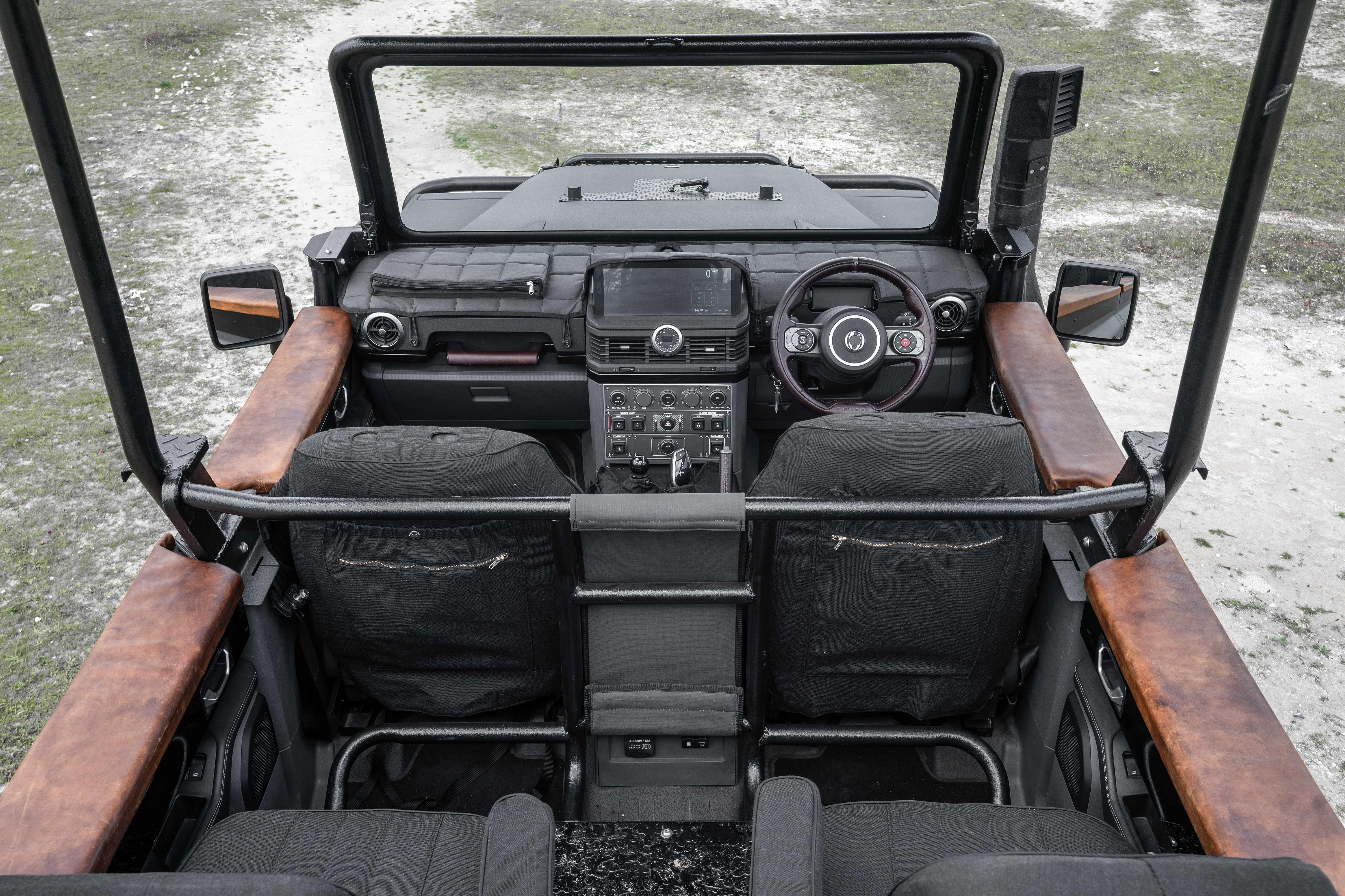 Grenadier Game Viewer con diferentes opciones de asientos