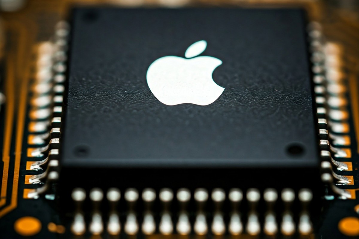 iPhone SE 4 con pantalla OLED