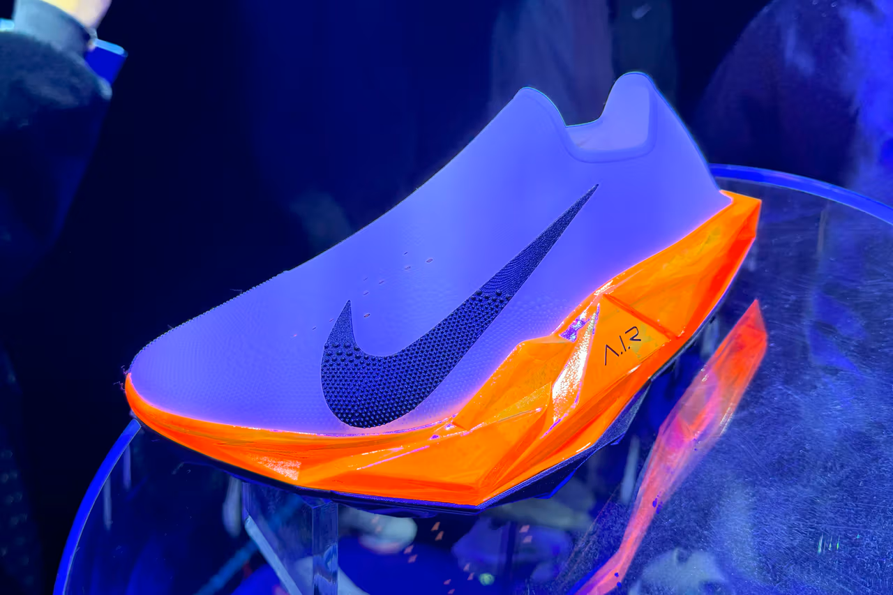 Nike ha utilizado la inteligencia artificial para desarrollar una colección de zapatillas A.I.R. para atletas profesionales de cara a los Juegos Olímpicos de París.-4 Nike ha utilizado la inteligencia artificial para desarrollar una colección de zapatillas A.I.R. para atletas profesionales de cara a los Juegos Olímpicos de París.-4