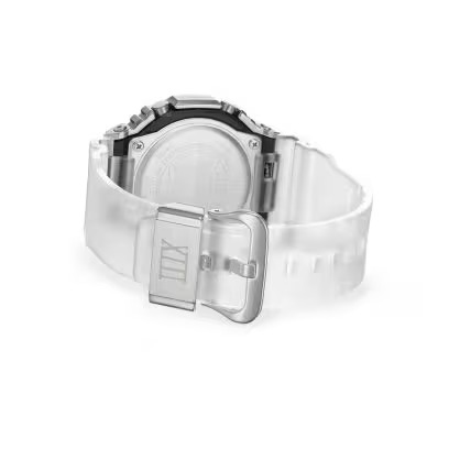 Reverso del G-Shock GM-2100TTTR-8A Reverso del G-Shock GM-2100TTTR-8A