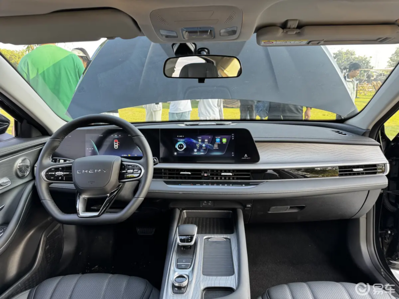 Interior del Chery Fulwin A8 2025