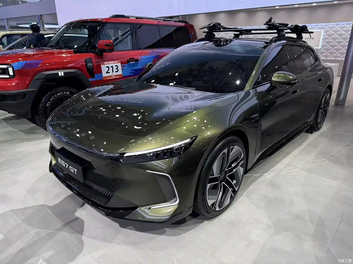 Diseño y estilo del Exlantix ES7 GT