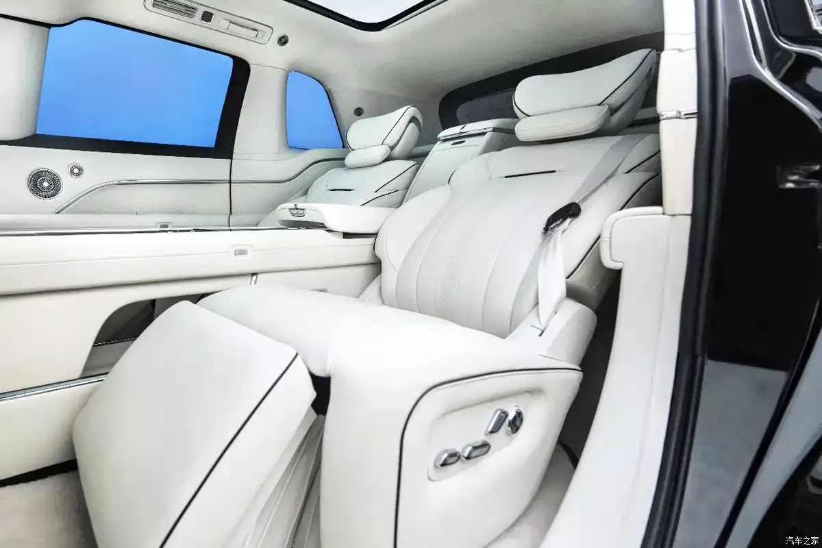 El interior del nuevo SUV de Dreame