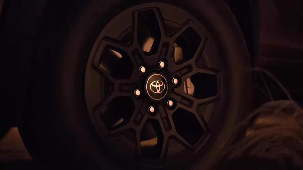 Teaser del nuevo Toyota Hilux 5