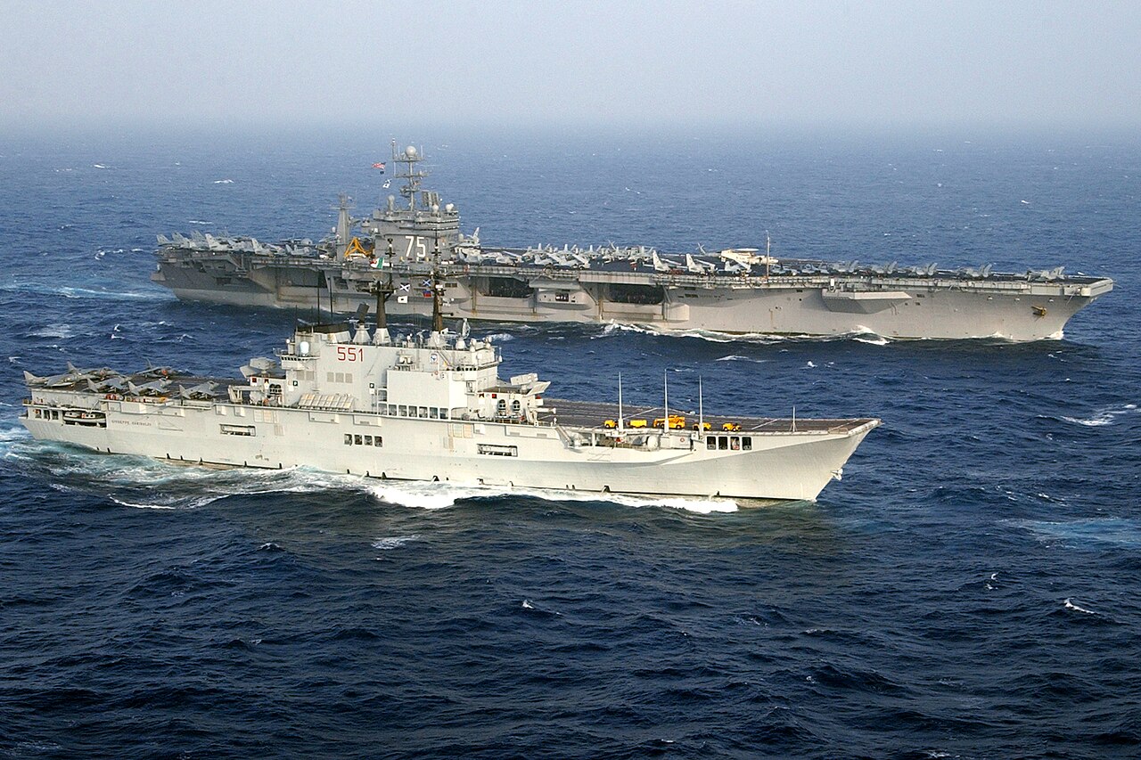 Giuseppe Garibaldi y el portaaviones USS Harry S. Truman. Ilustración: US NAVY Los portaaviones ITS Giuseppe Garibaldi y USS Harry S. Truman