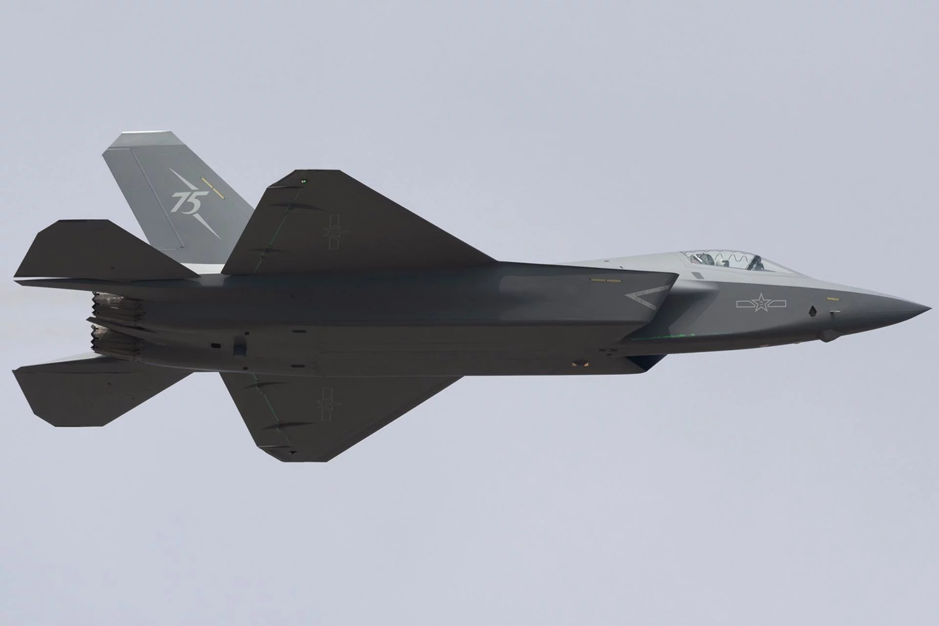El prometedor caza J-35 de China