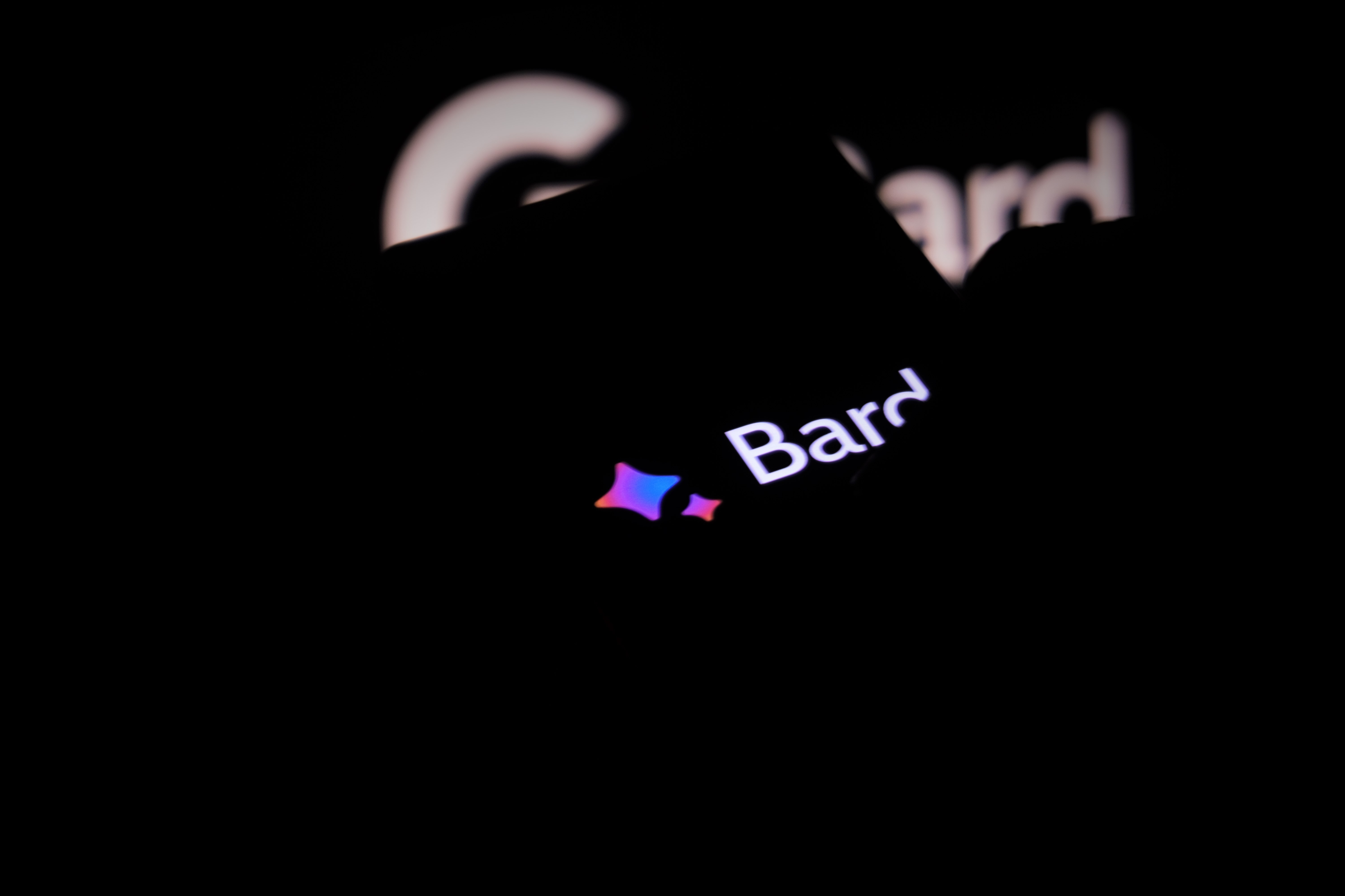 Google está desarrollando una versión de pago de Bard con funciones mejoradas Google está desarrollando una versión de pago de Bard con funciones mejoradas