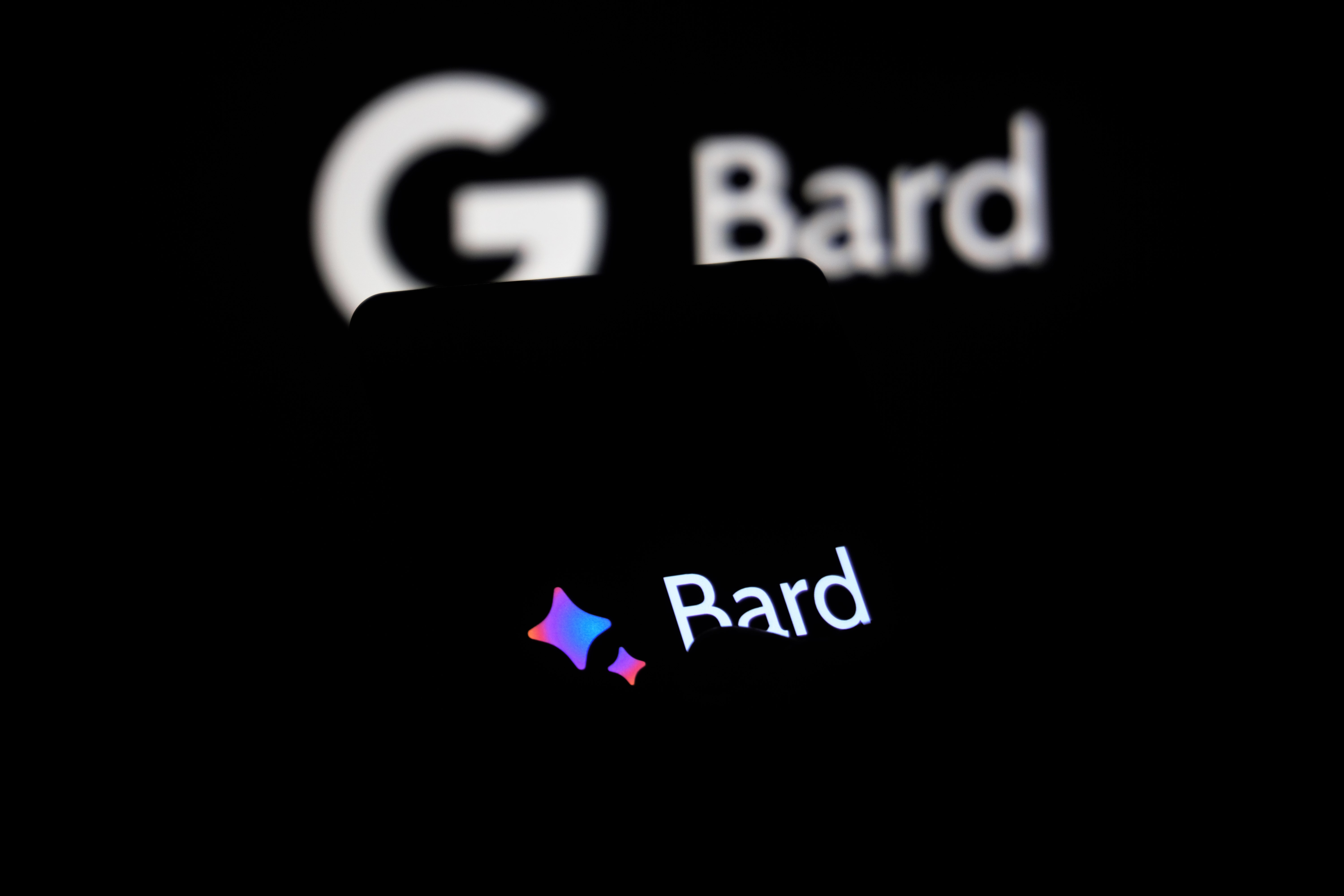 Se ha dotado al chatbot Bard de Google de la capacidad de responder en tiempo real e interrumpir la generación Se ha dotado al chatbot Bard de Google de la capacidad de responder en tiempo real e interrumpir la generación
