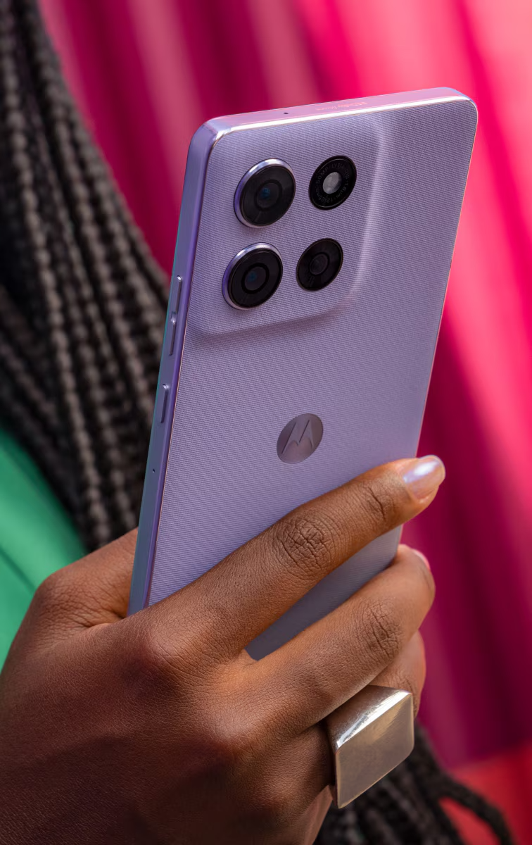 Diseño del Moto G86 Power en color Cielo Cósmico Diseño del Moto G86 Power en color Cielo Cósmico