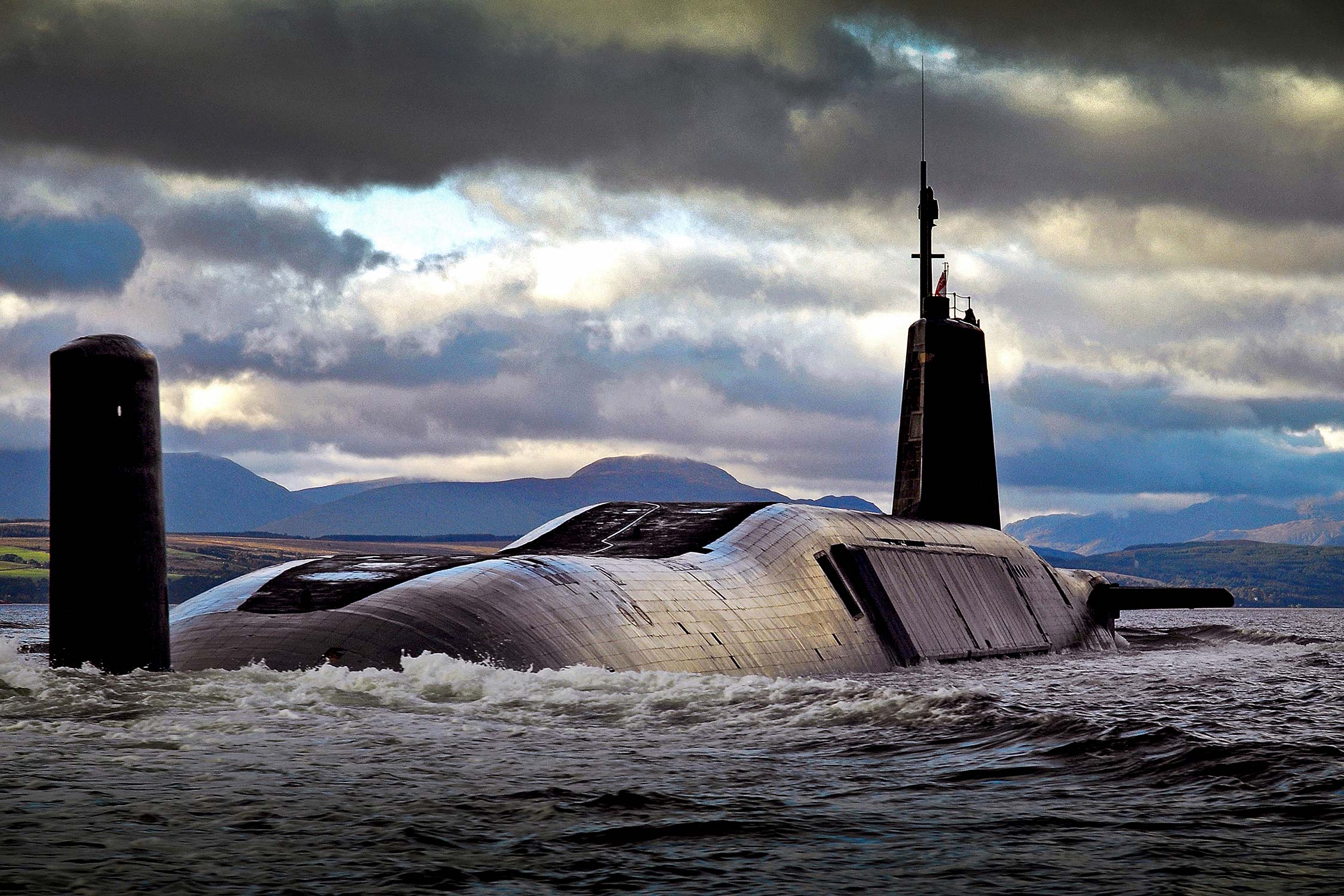 HMS Vengeance HMS Vengeance, submarino de clase Vanguard