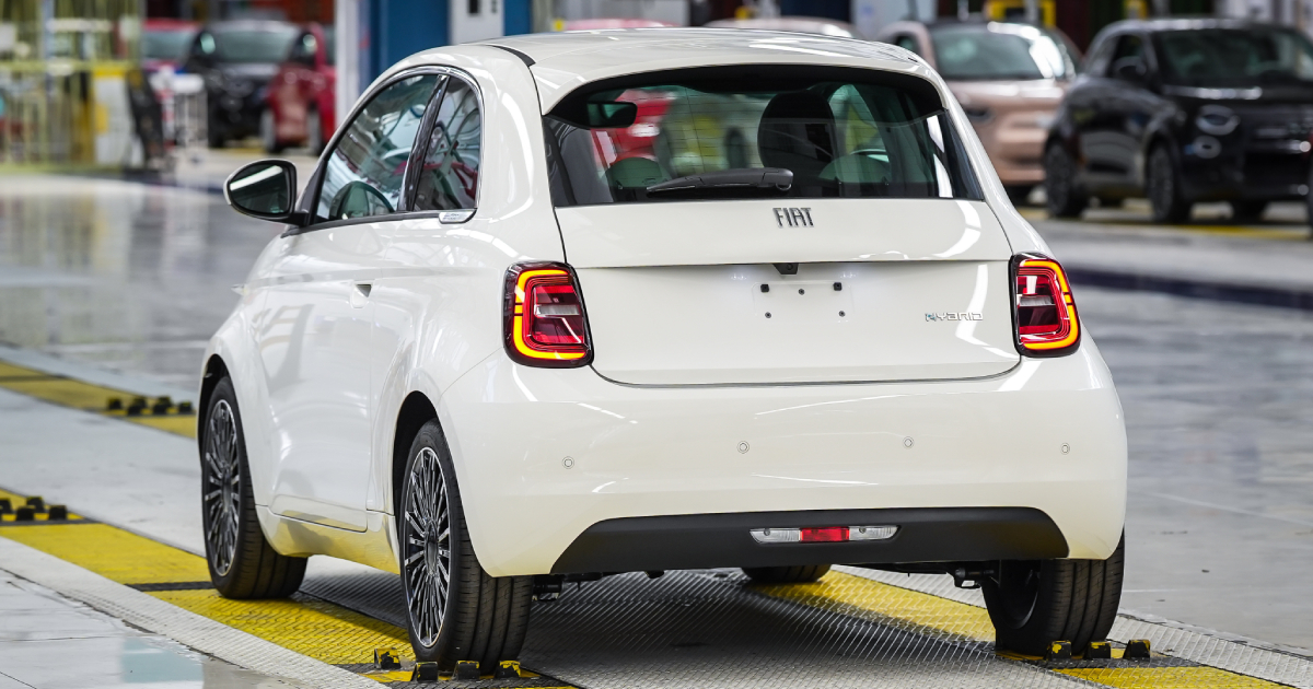 Fiat 500 Hybrid en la instalación de Mirafiori. Fiat 500 Hybrid en la instalación de Mirafiori.