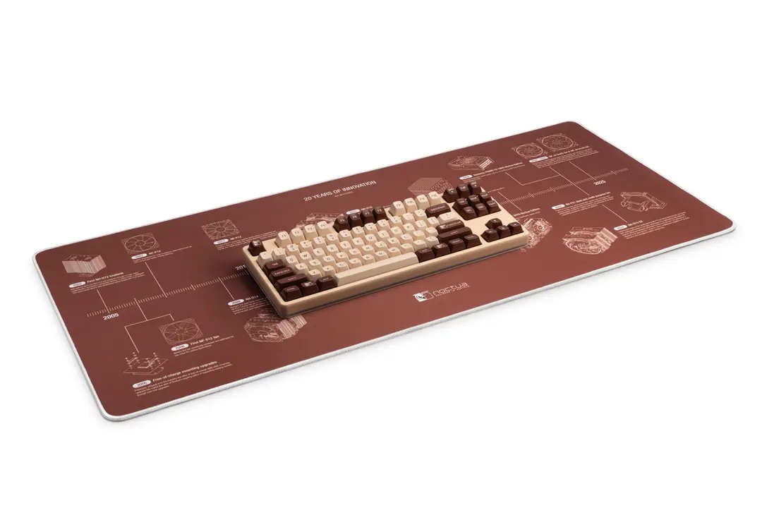 Jugando con la alfombrilla Noctua NP-DM3 Jugando con la alfombrilla Noctua NP-DM3