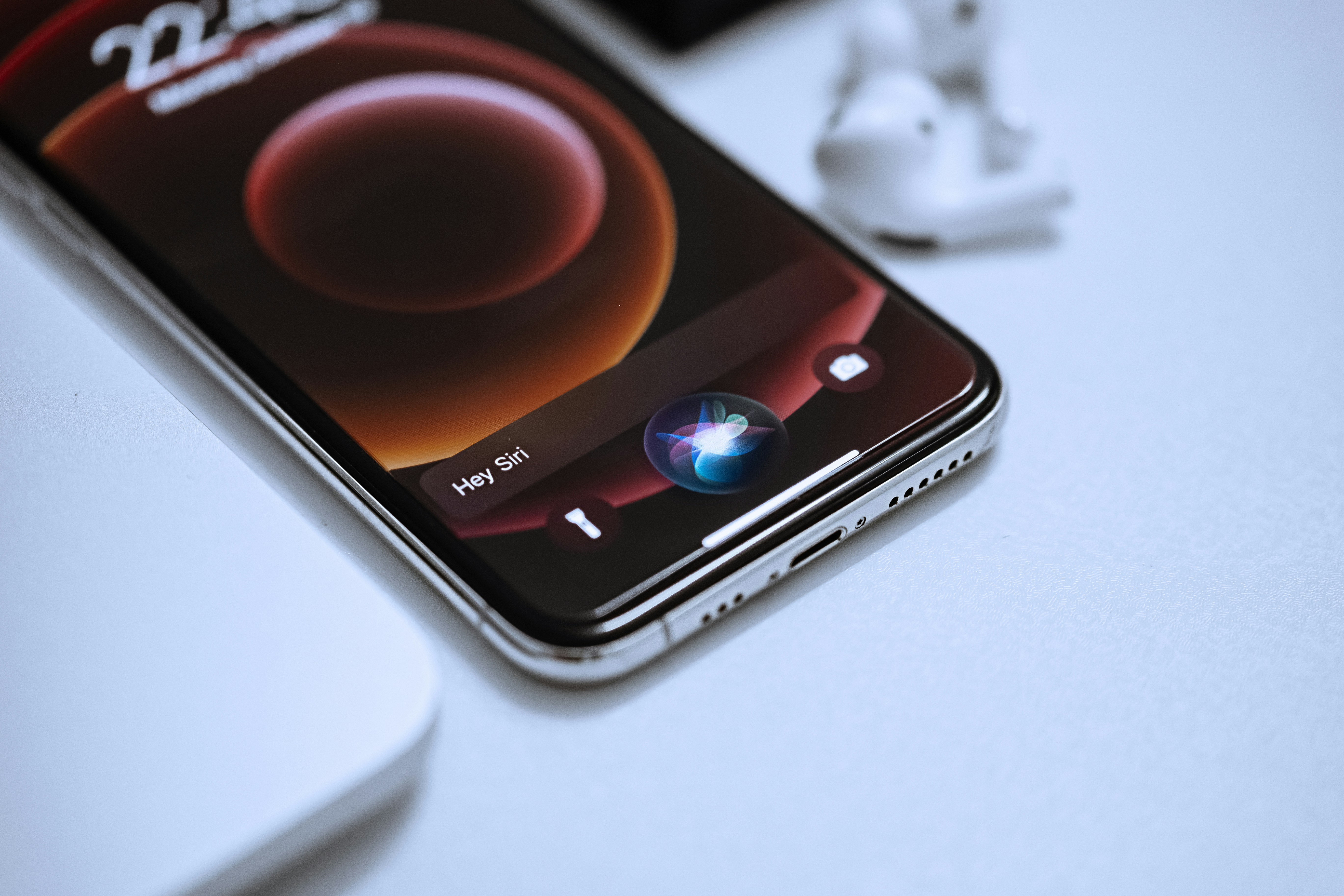 Apple estudia la posibilidad de abandonar la expresión "Siri" en favor de la inteligencia artificial Apple estudia la posibilidad de abandonar la expresión "Siri" en favor de la inteligencia artificial