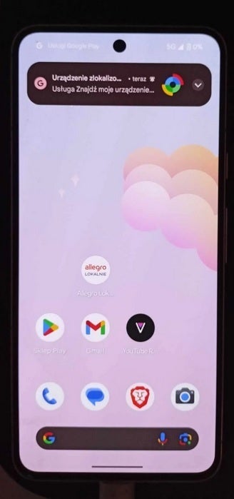 Google Pixel 8 smartphone que sobrevivió 4 días en un baño caliente