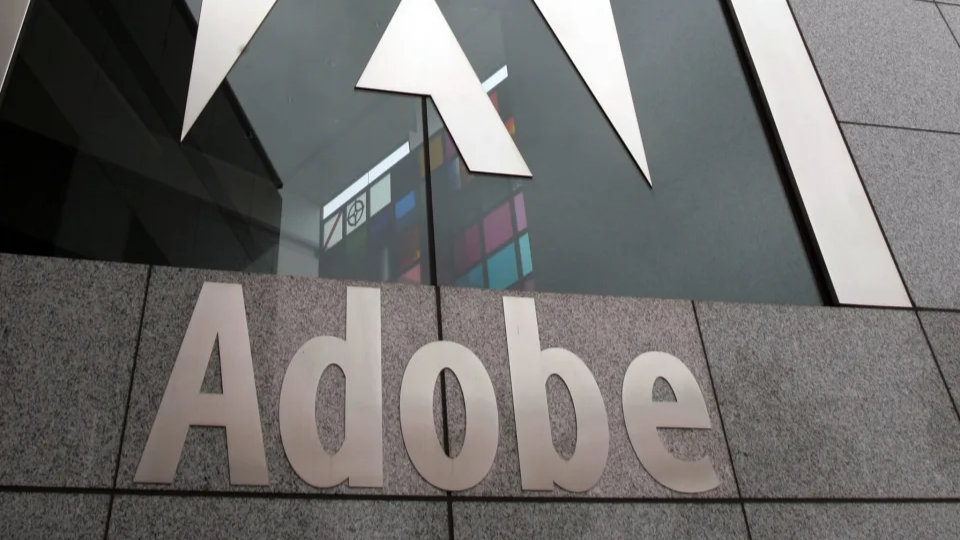 Adobe Premiere Pro ha aprendido a eliminar automáticamente las palabras de moda y el ruido de fondo Adobe Premiere Pro ha aprendido a eliminar automáticamente las palabras de moda y el ruido de fondo