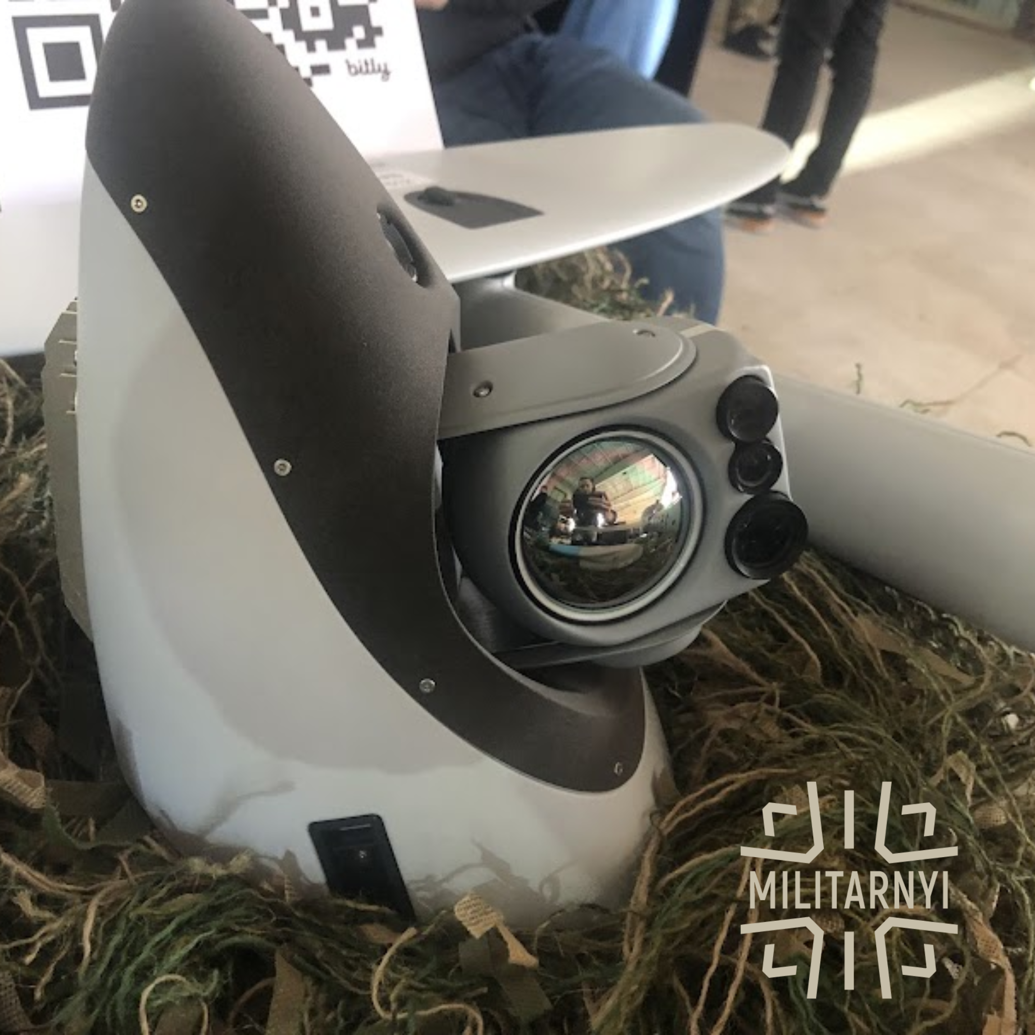 Nueva estación óptica para el UAV Vector. Nueva estación óptica para el UAV Vector.