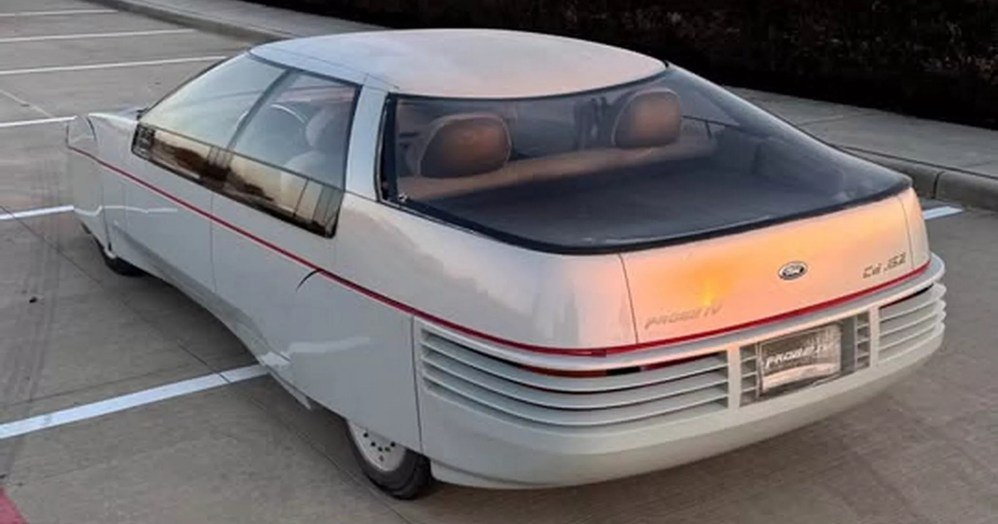 Vista lateral del Ford Probe IV Concept