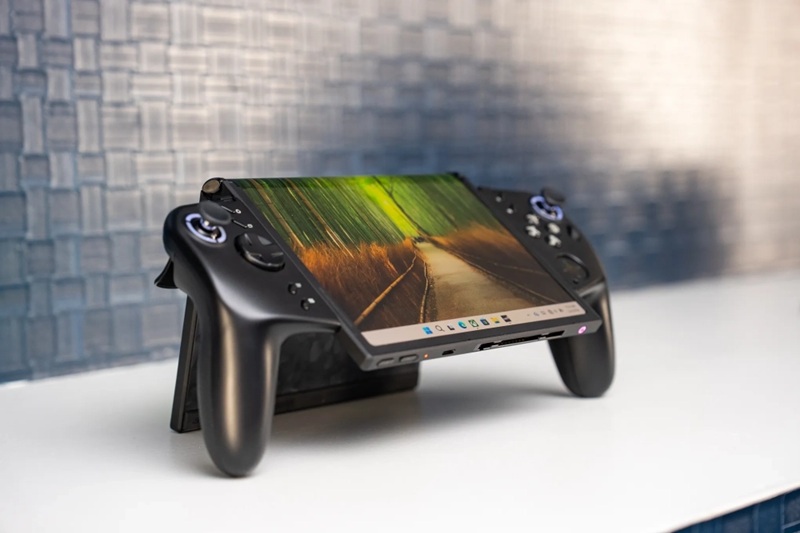 Pantalla de Lenovo Legion Go Fold