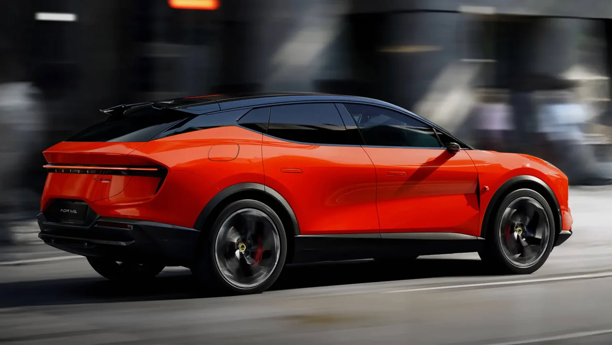 Vista trasera del híbrido Lotus Eletre 2026