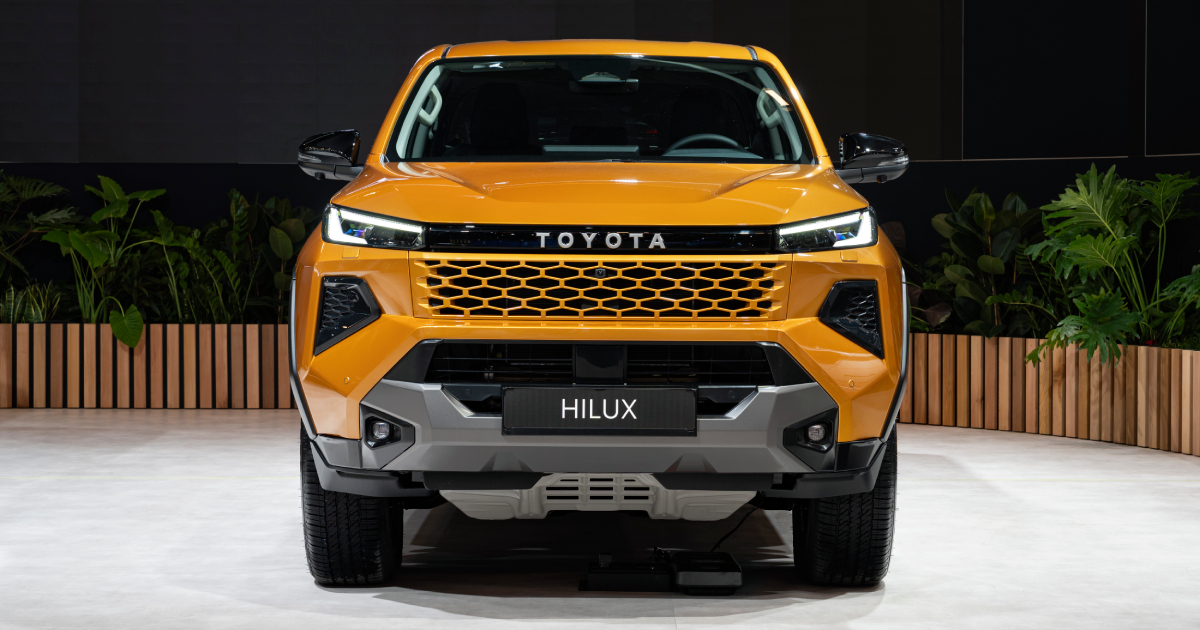 Toyota Hilux 2026 - vista frontal del híbrido