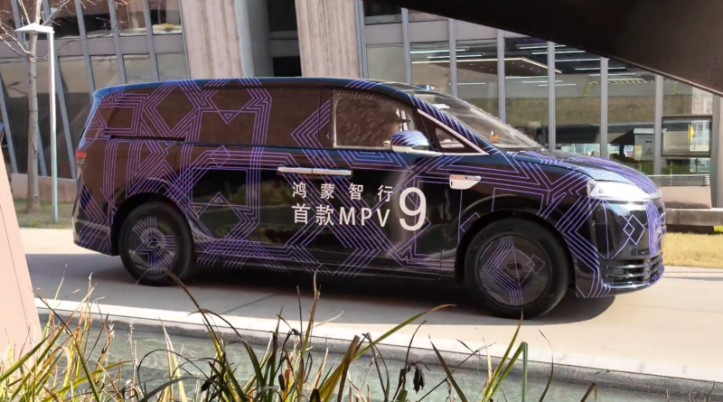 Monovolumen Luxeed V9 en proceso de prueba