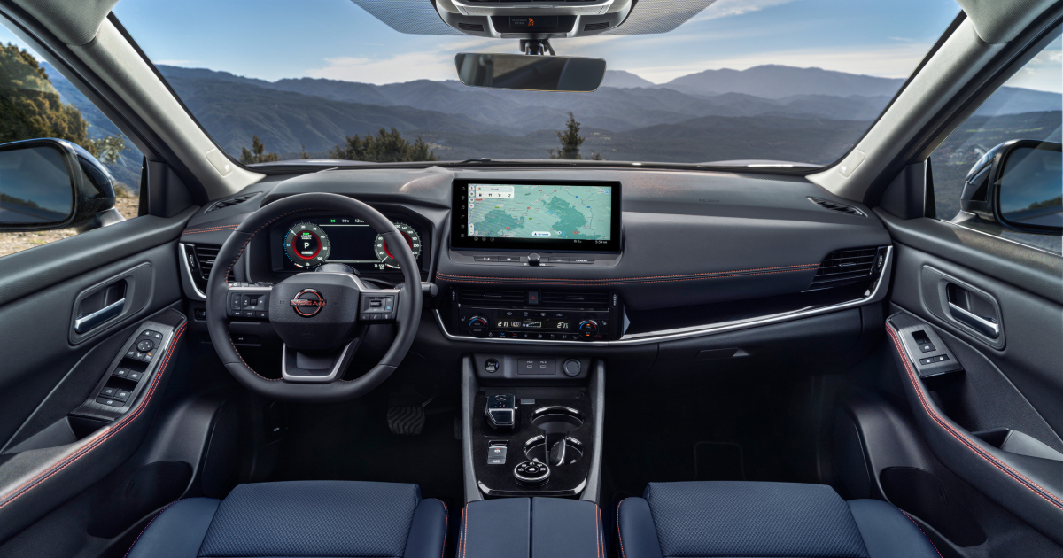 Vista lateral de Nissan X-Trail N-Trek