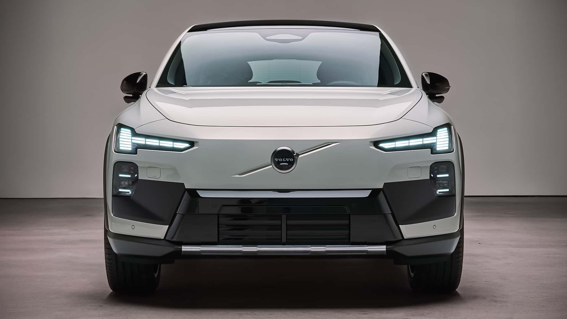 Vista lateral del Volvo EX60 Cross Country