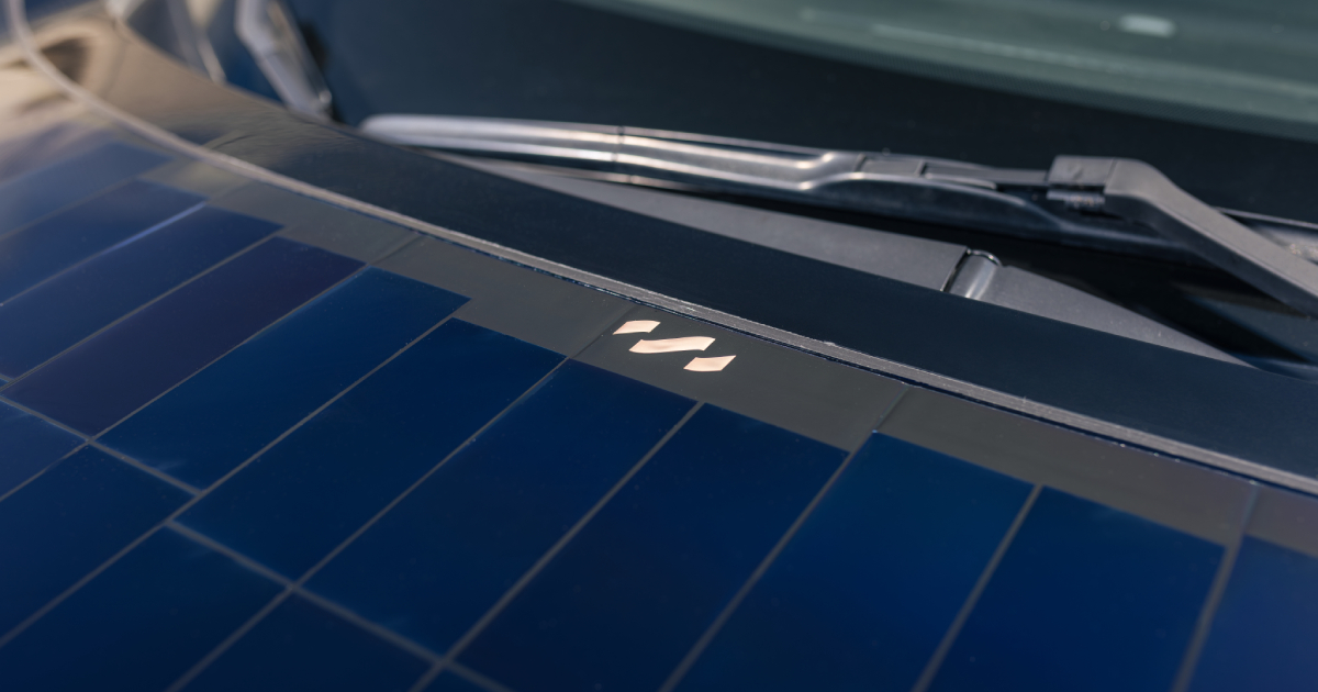 Diseño del maletero de Nissan Ariya con paneles solares